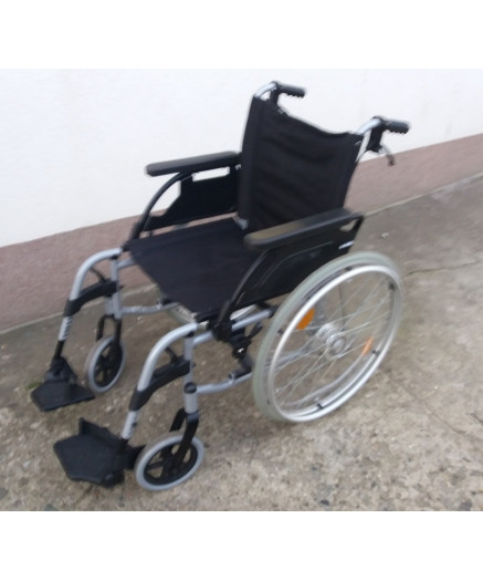 Invalidní vozík Breezy Unix2 šíře sedu 48 cm